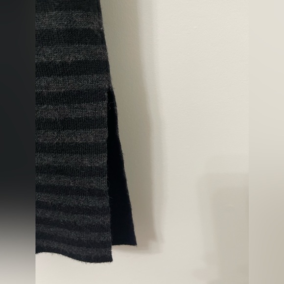 Eileen Fisher Fine Merino Double-knit Black & Gray Stripe Knee Skirt Size XS - Picture 5 of 7
